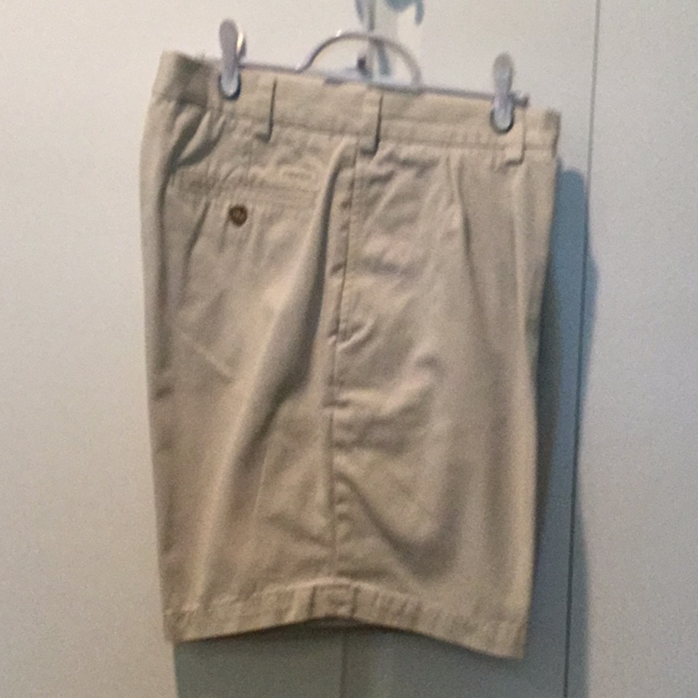 Mens Tan shorts. Size 34 - Picture 6 of 6